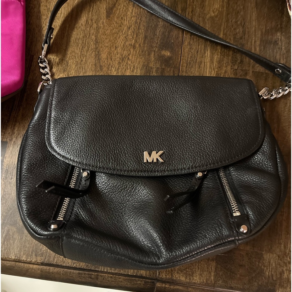 Michael Kors black leather purse